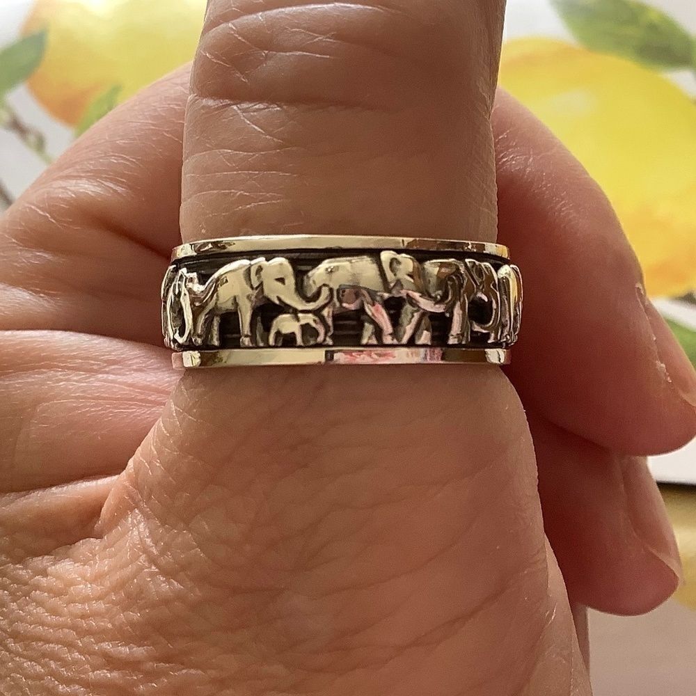 NWOT STERLING SILVER 925 UNISEX EMBOSSED ELEPHANT SPINNER RING SIZE US 10.5​